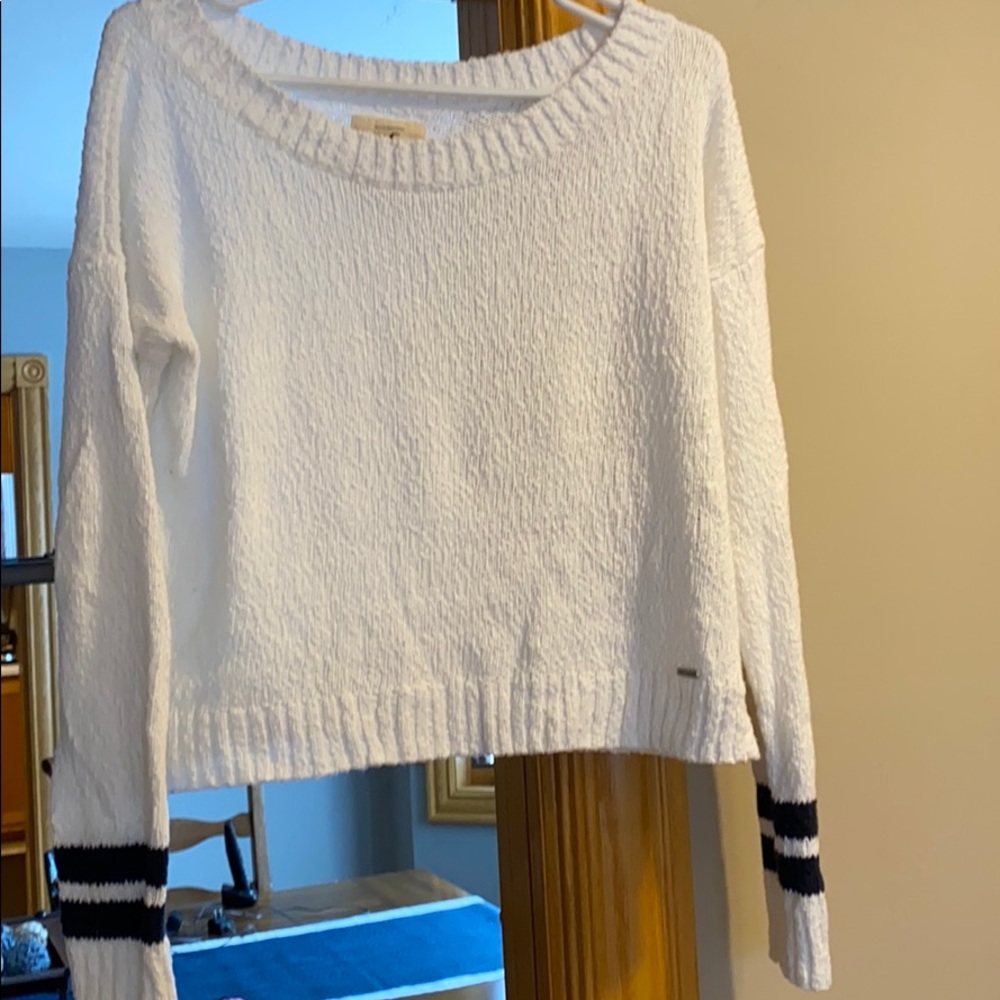 Women’s extra small Hollister crew neck sweater